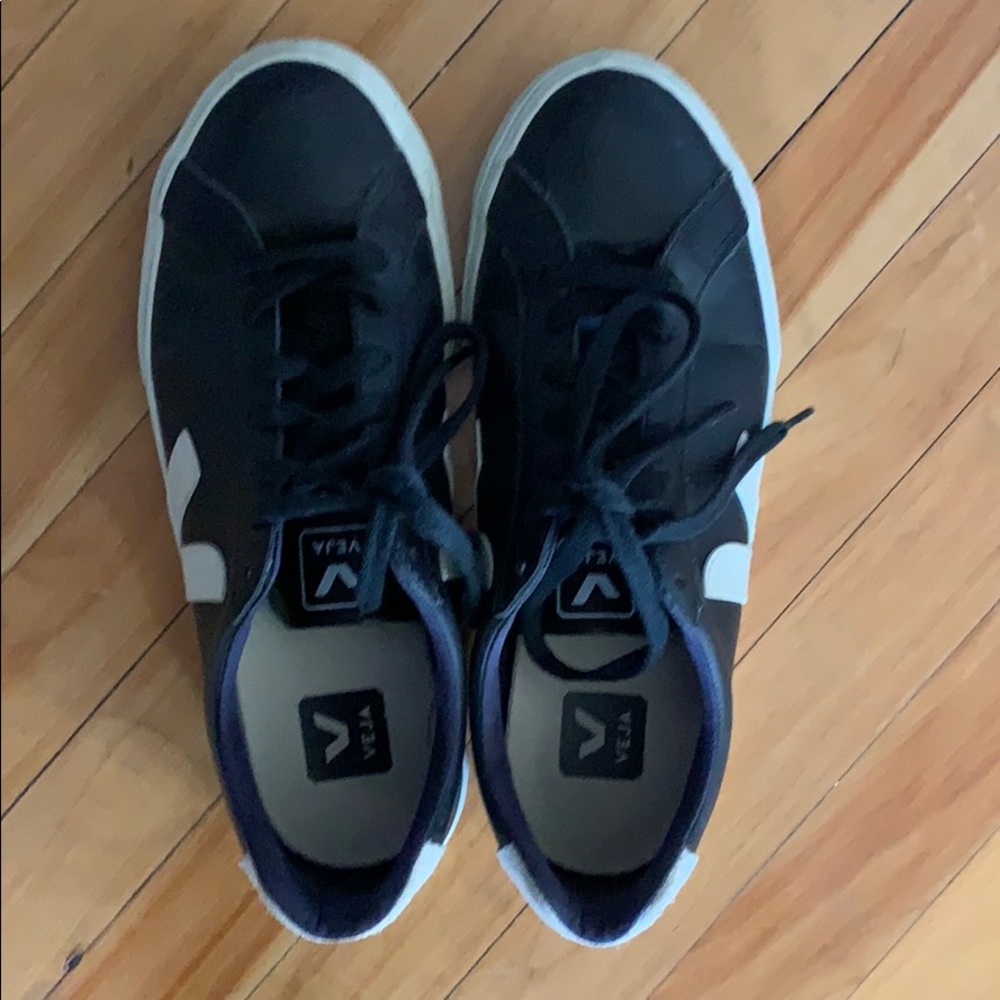 Veja shoe